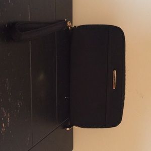 Make an offer! Black Travelon wallet